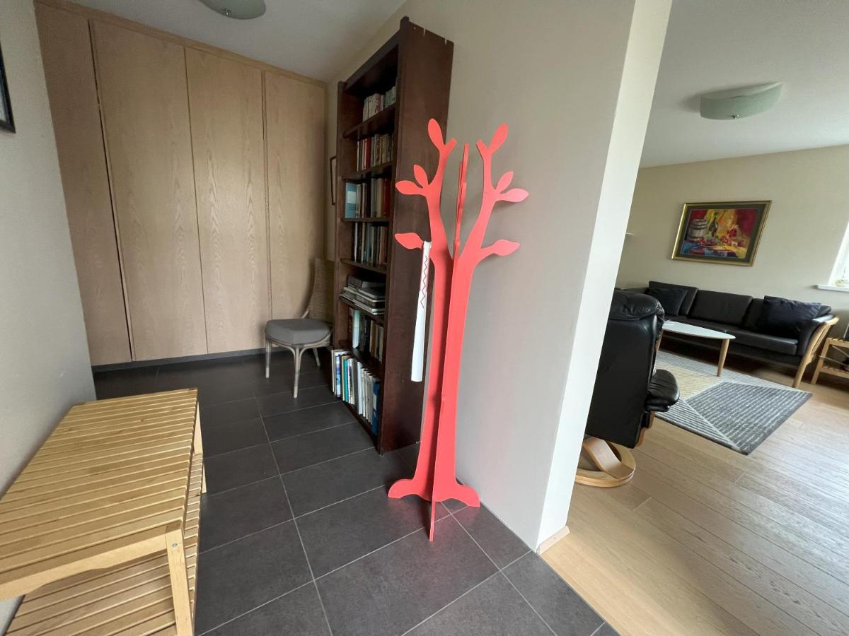 Guesthouse Akureyri - Apartments Near Down Town ภายนอก รูปภาพ