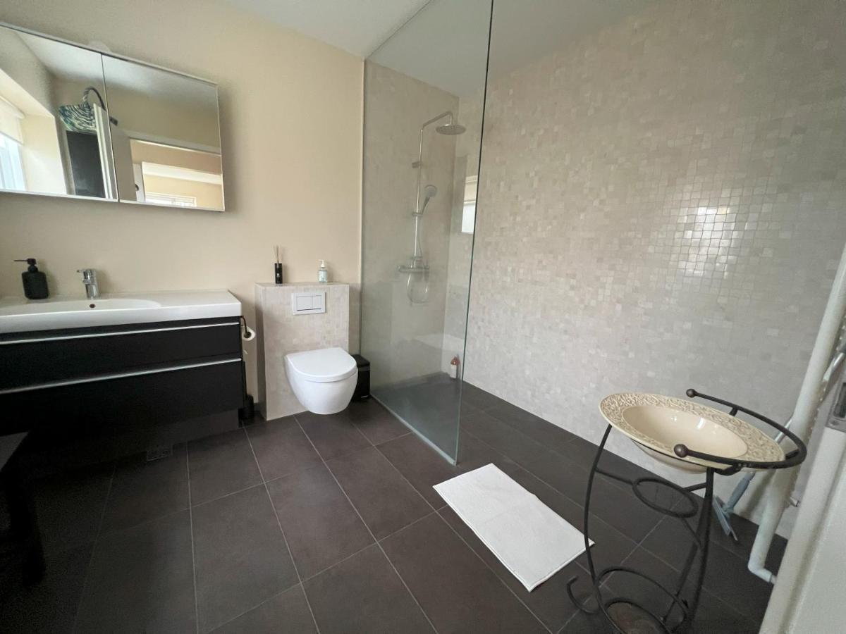 Guesthouse Akureyri - Apartments Near Down Town ภายนอก รูปภาพ