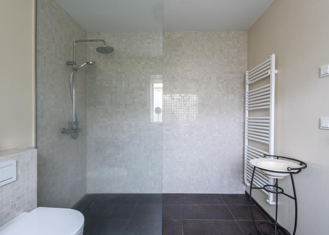 Guesthouse Akureyri - Apartments Near Down Town ภายนอก รูปภาพ